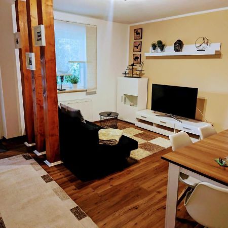 Ferienwohnung Jobst - Ruhig Mit Blick Ins Gruene Nittenau Luaran gambar