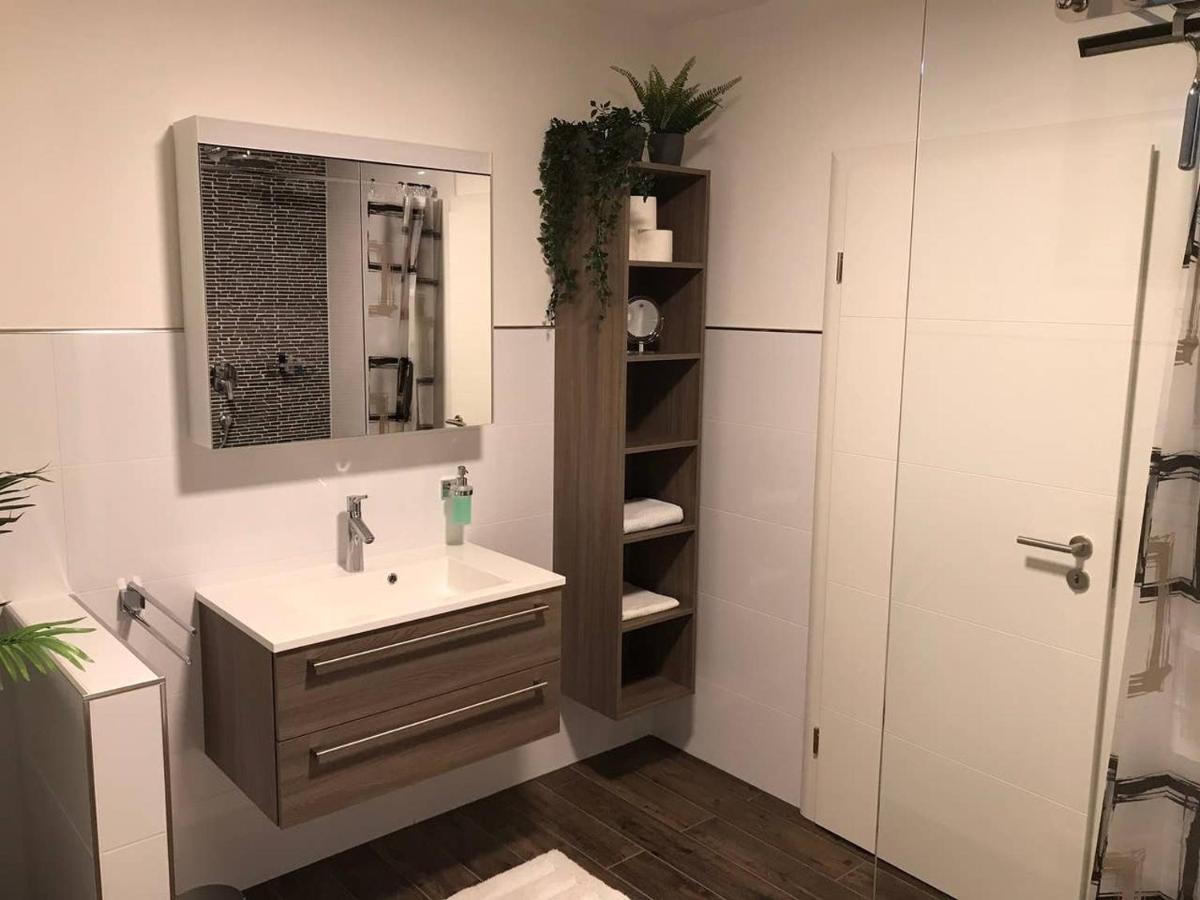 Ferienwohnung Jobst - Ruhig Mit Blick Ins Gruene Nittenau Luaran gambar
